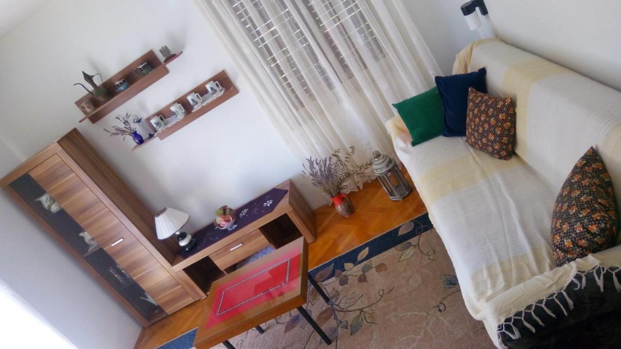 Apartman Mira Leilighet Baška Eksteriør bilde